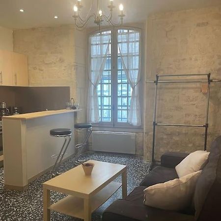 Centre Ville - Appartement Cosy De La Roquette Арл Екстериор снимка